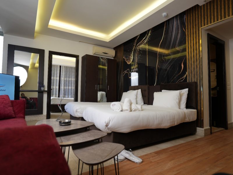 Deluxe suite in a Hotel – Ain el Mreisseh, Beirut