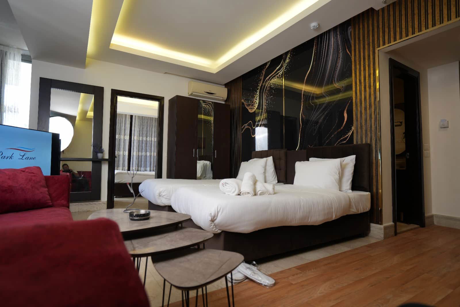 Deluxe suite in a Hotel – Ain el Mreisseh, Beirut