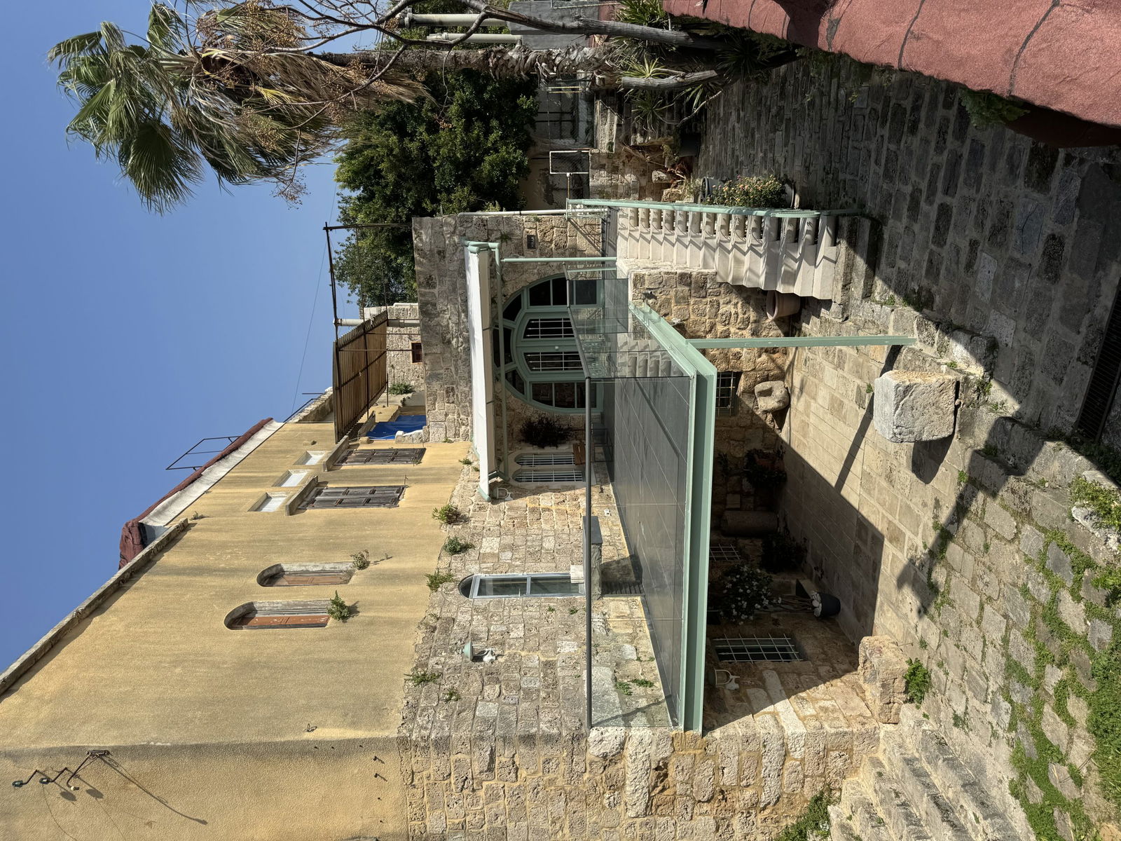 ASHMUN in an Authentic Guesthouse – Byblos