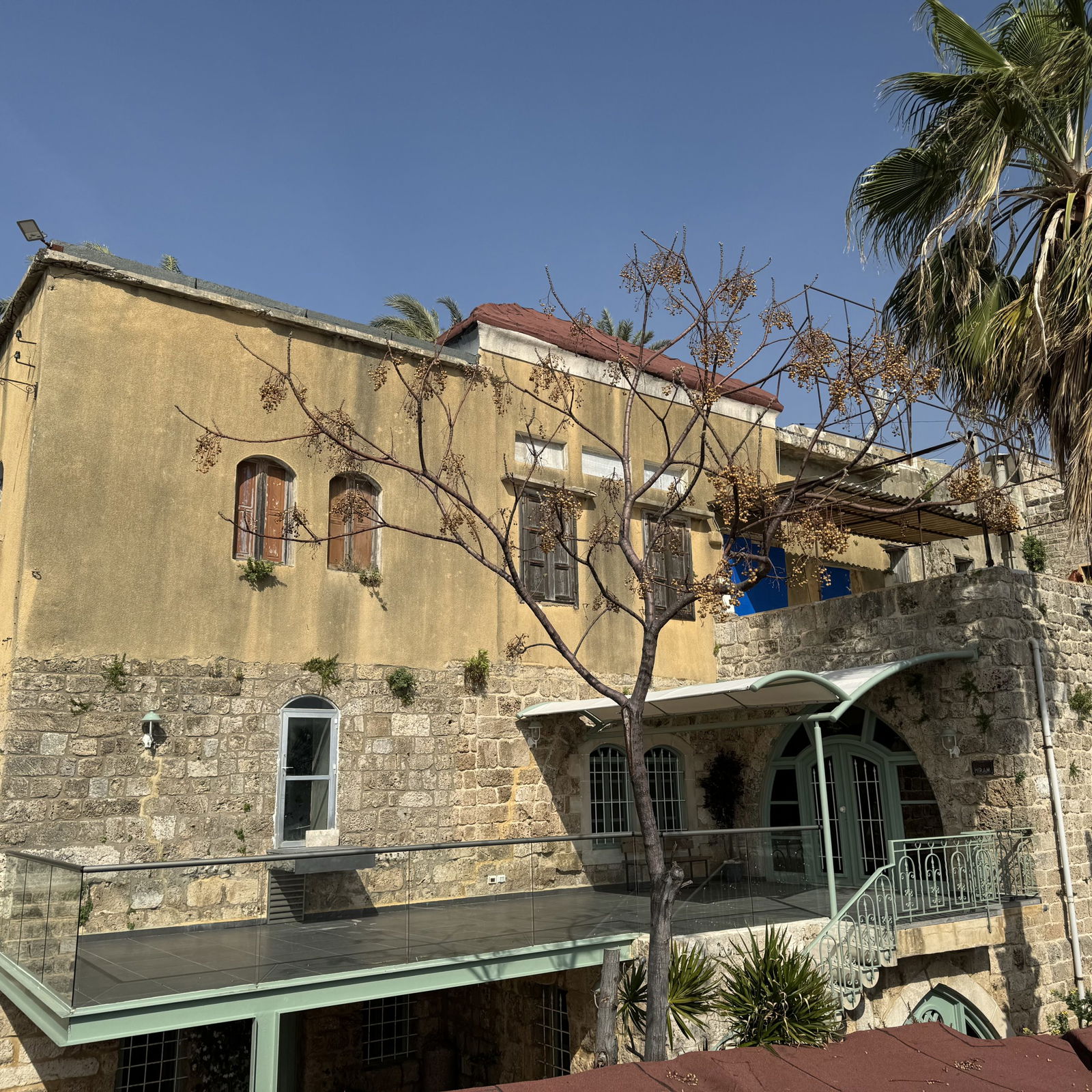 ASHMUN in an Authentic Guesthouse – Byblos