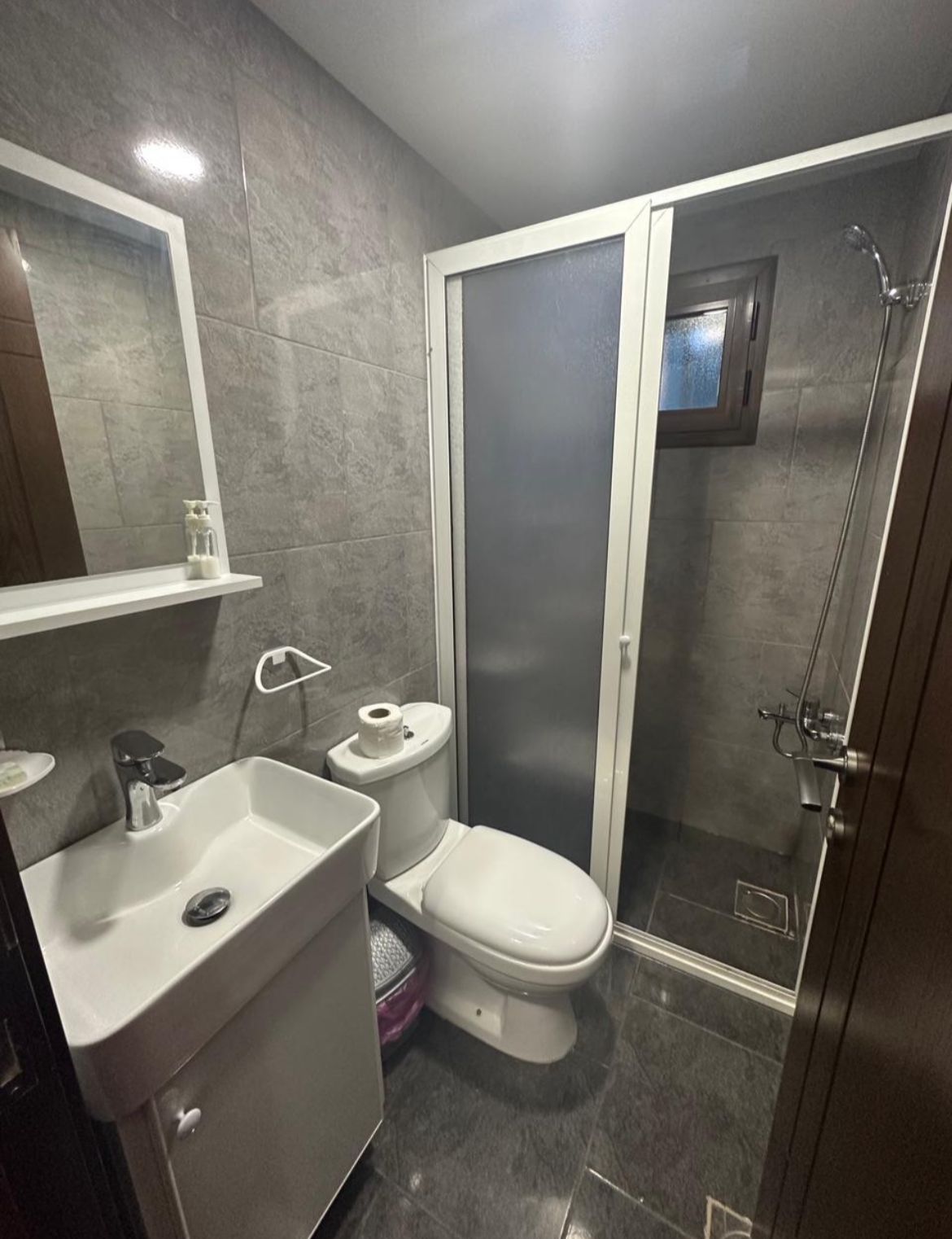 Room #3 (6 people) – Oyoun Orghosh