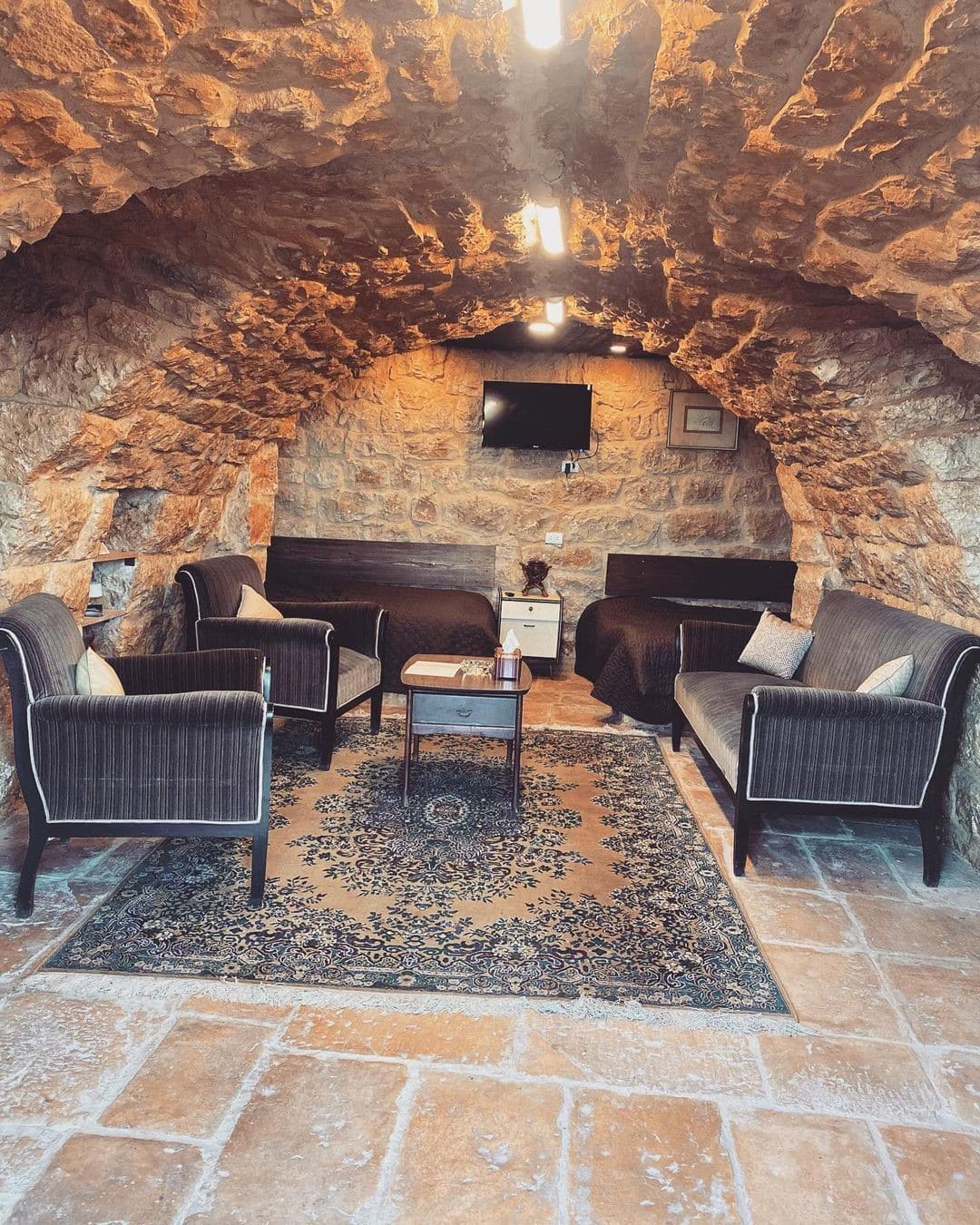 The Cave – Chemlane, Aley