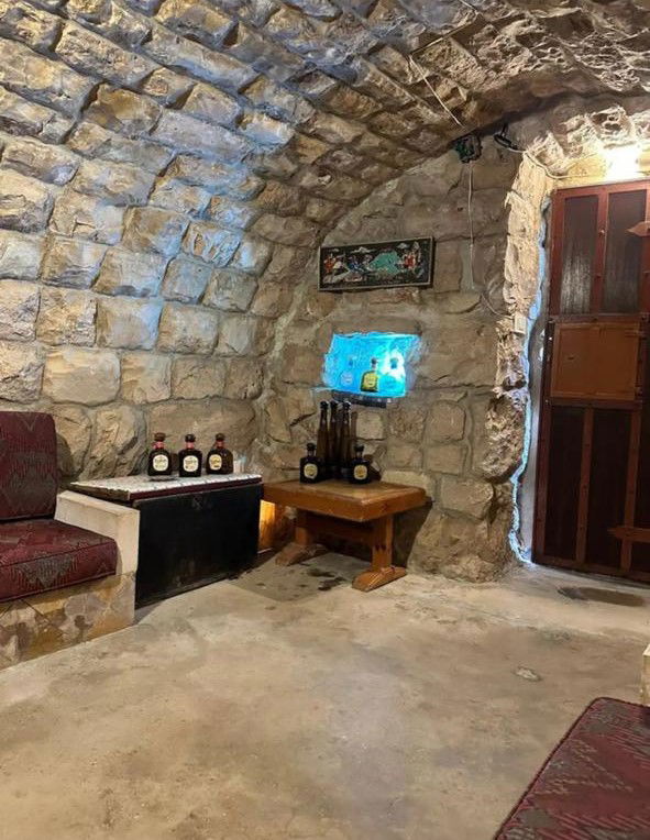 The Cave – Saqi Rechmaya, Jbeil