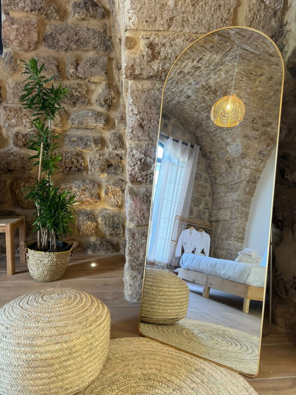 Bohemian Chalets – Jbeil