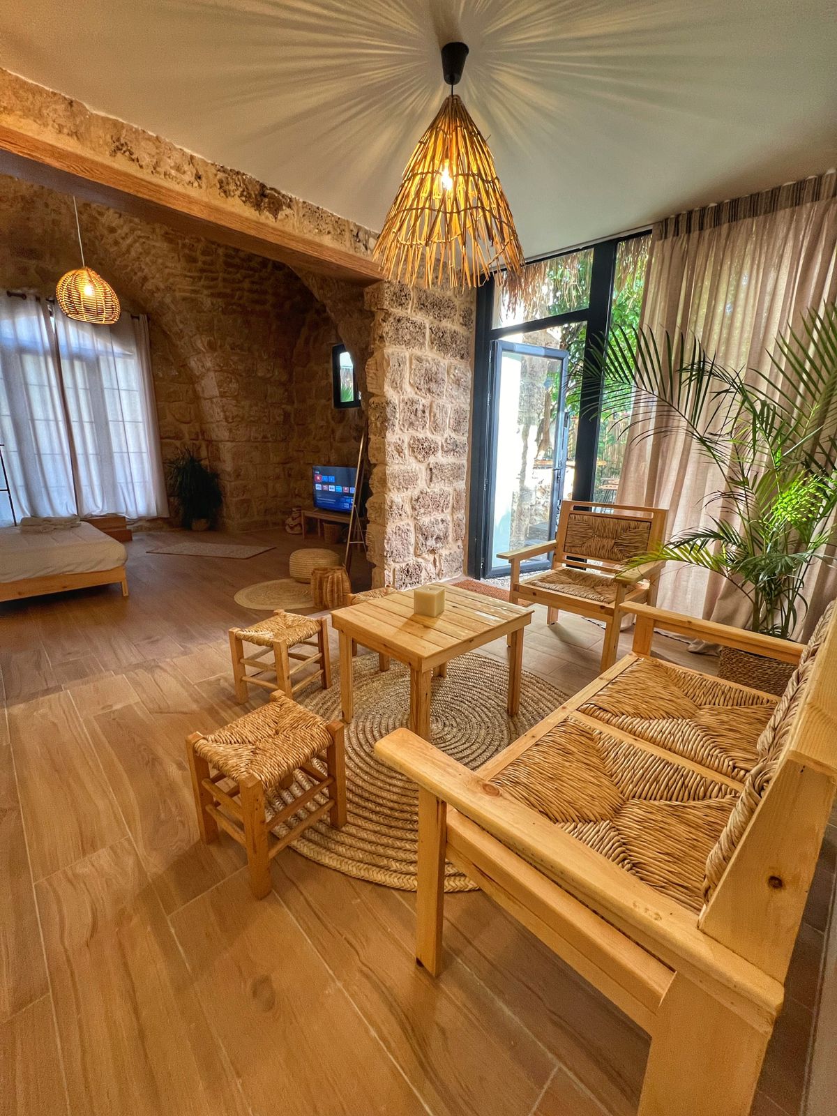 Aura Bohemian Chalet – Jbeil