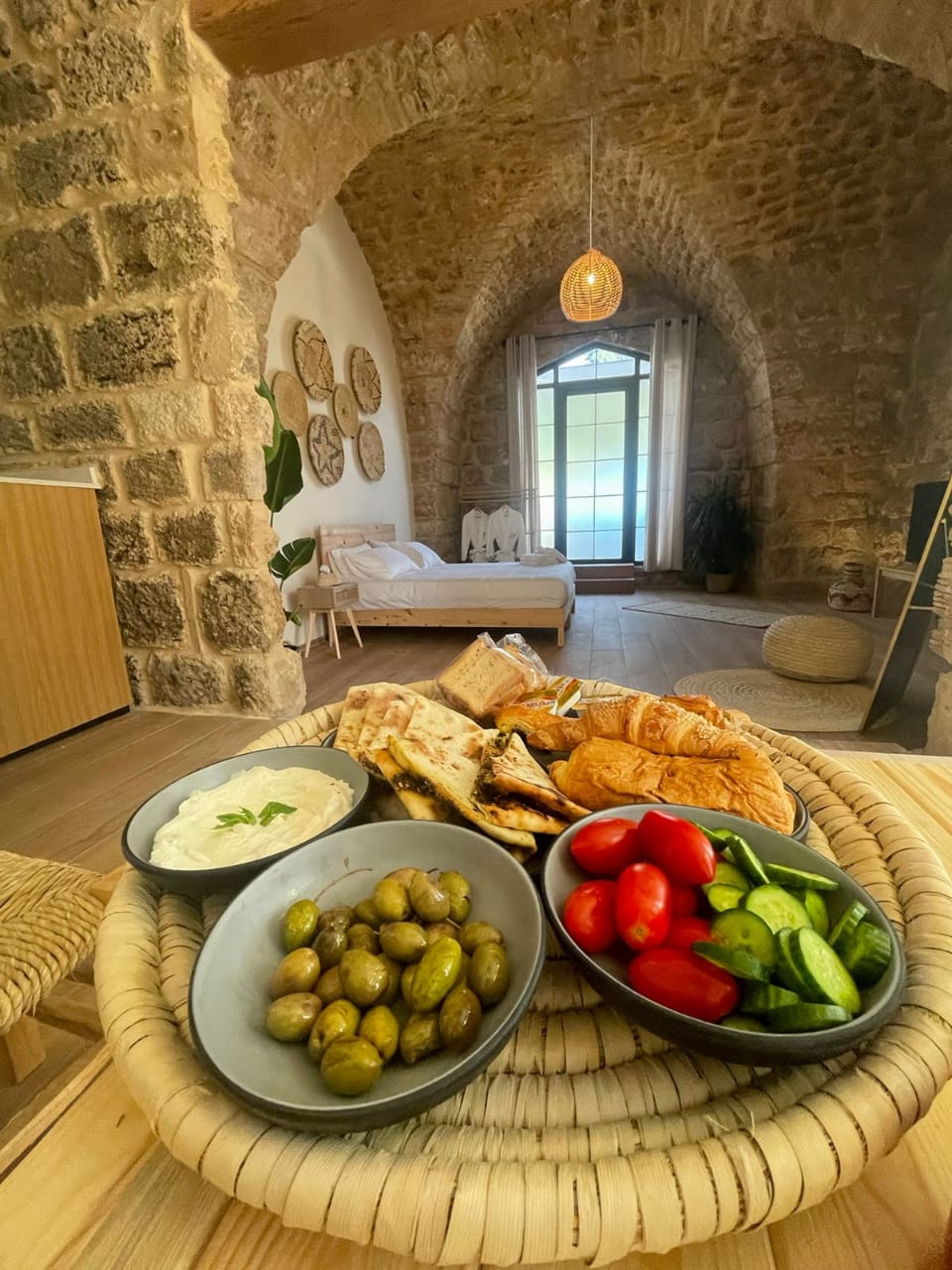 Aura Bohemian Chalet – Jbeil