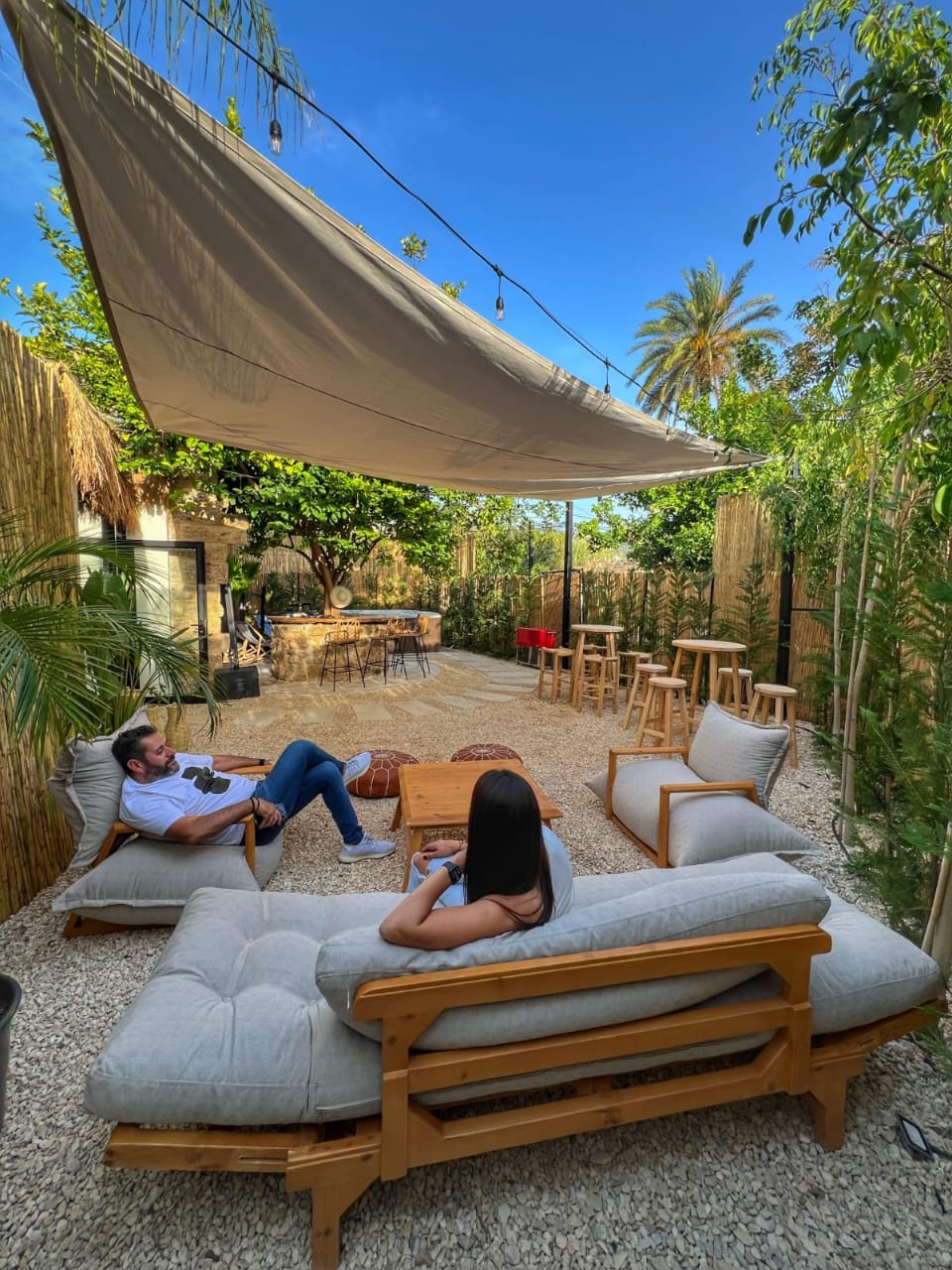 Aura Bohemian Chalet – Jbeil