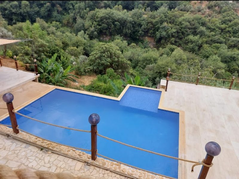 Mountain Pool for Day Use Only (no sleeping)- Aramoun