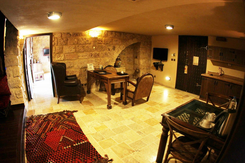 Royal Suite in a Traditional Village – Beirut