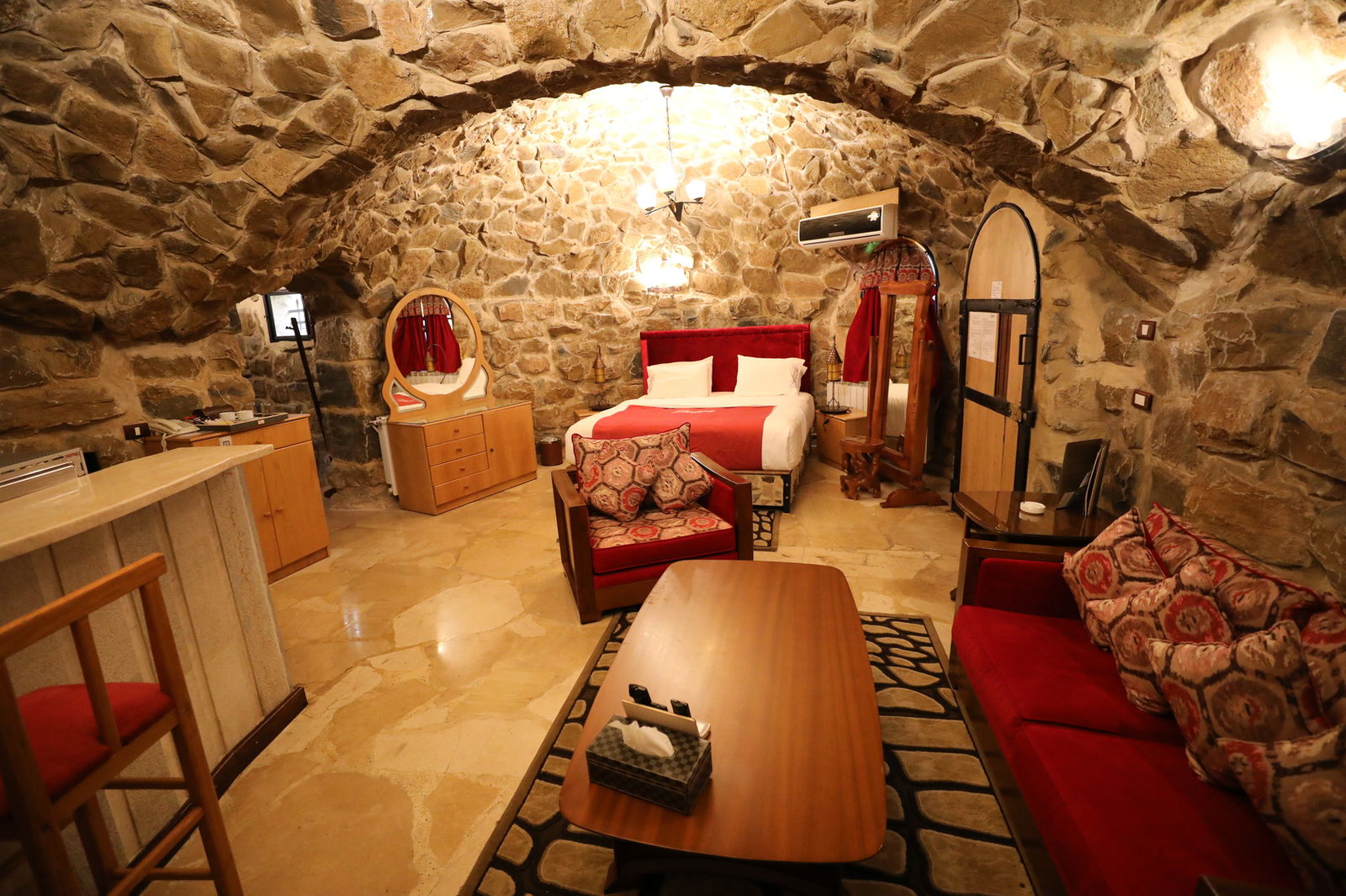 Standard Cave in an Hotel and Health Resort – Hammana