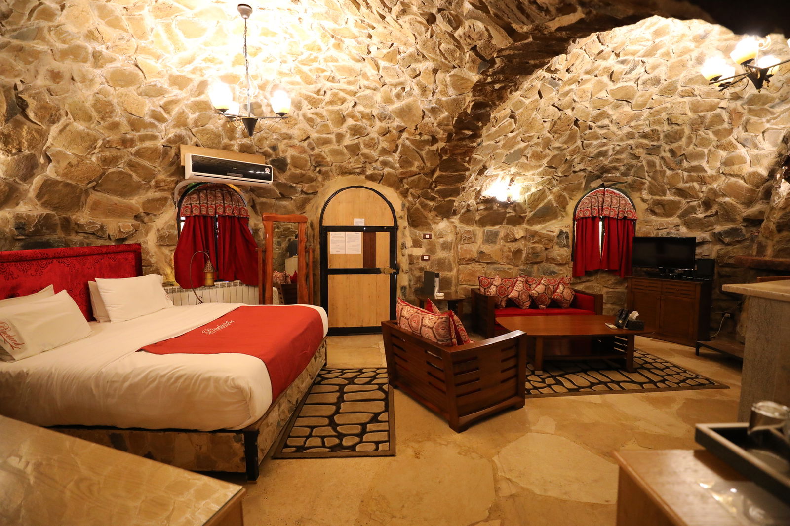 Standard Cave in an Hotel and Health Resort – Hammana