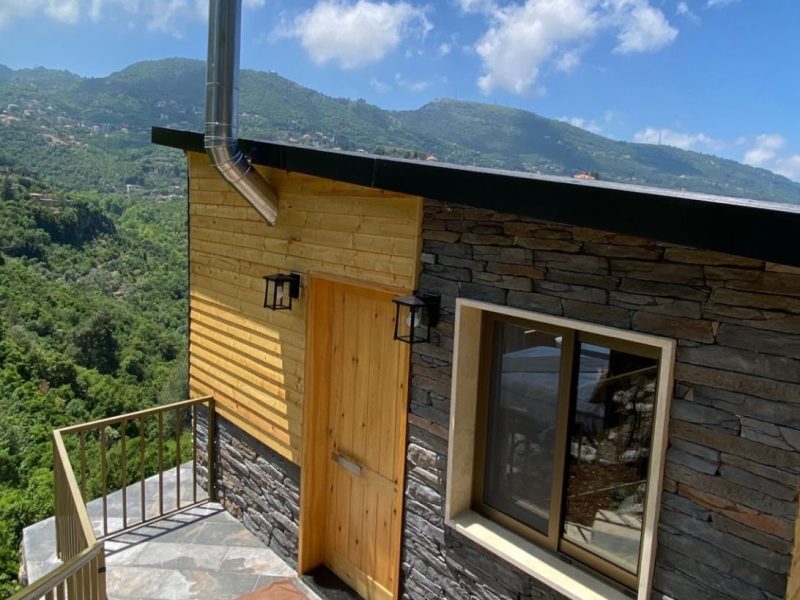 The Moon Cabin – Yahchouch, Keserwan