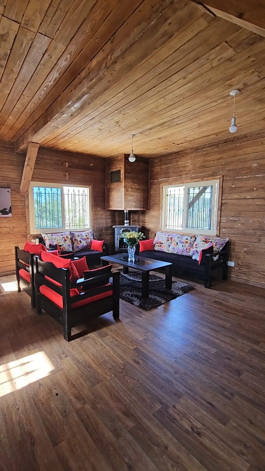 Wooden Bungalows – Raachine, Keserwan