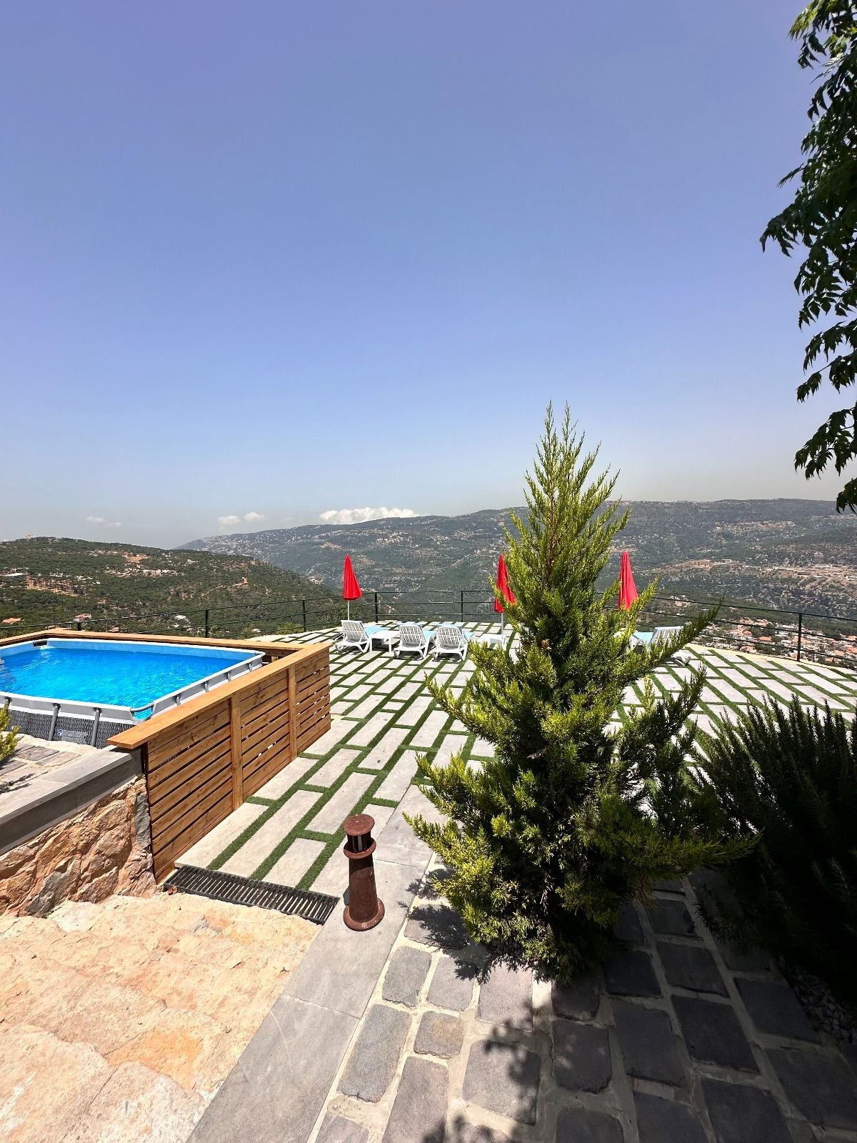 Stone House with Pool for Day Use (no sleeping) – Qornayel, Baabda