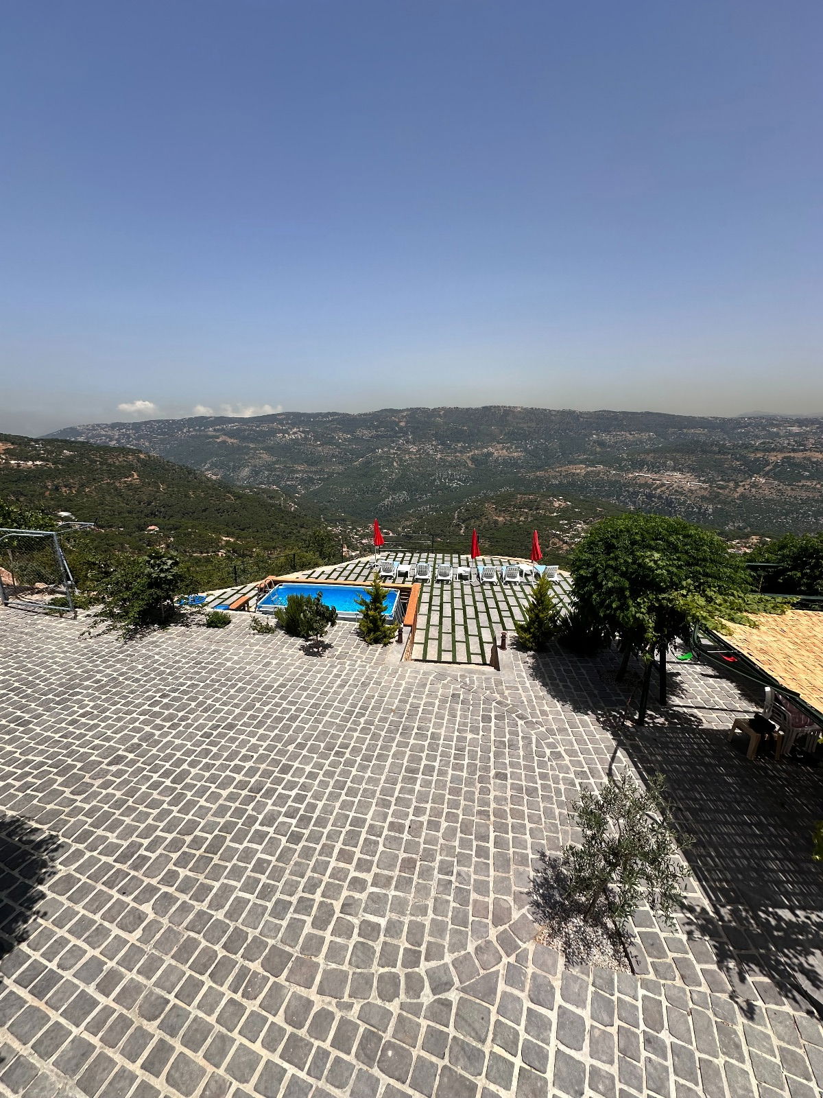 Stone House with Pool for Day Use (no sleeping) – Qornayel, Baabda