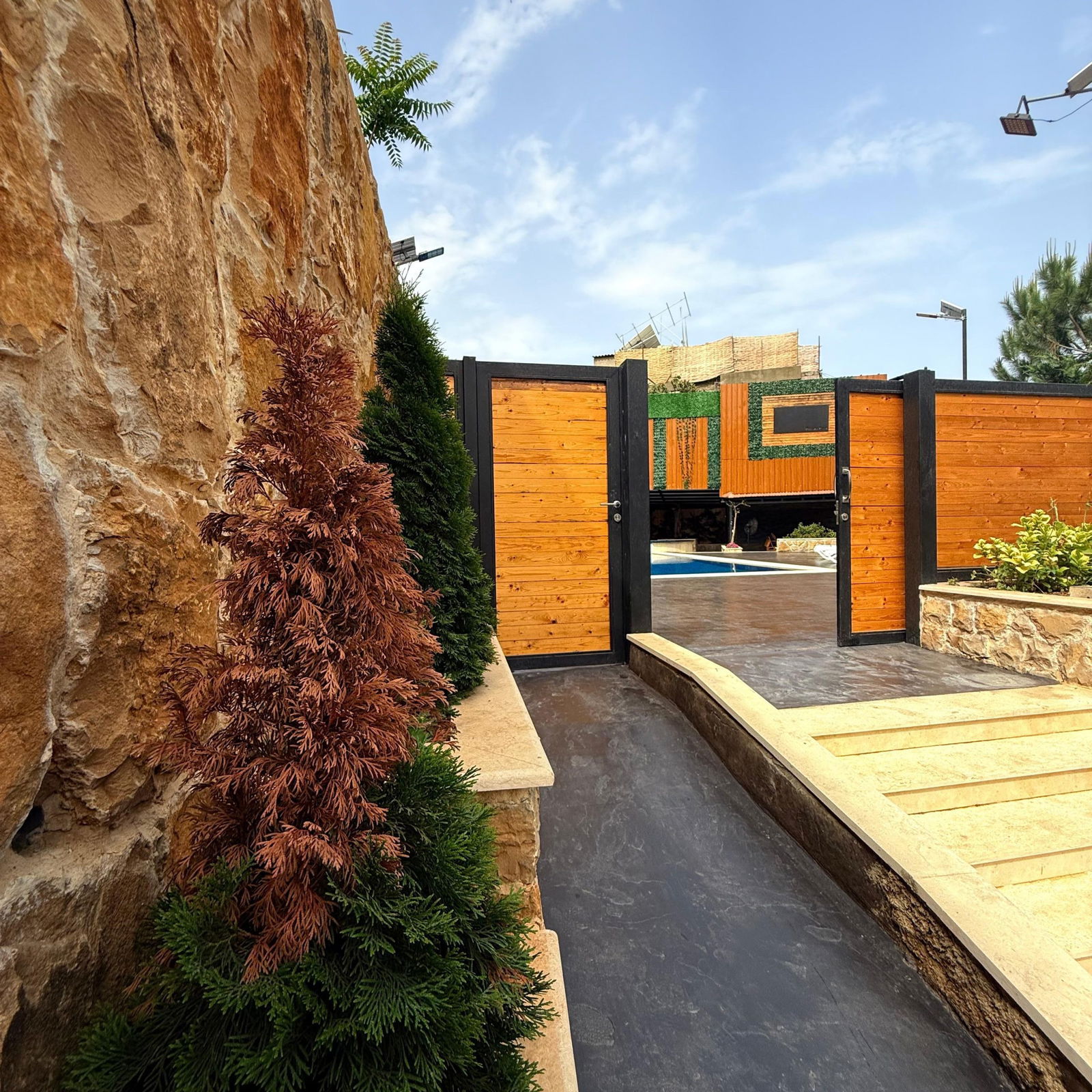 Private Pool – Ramliyeh, Aley