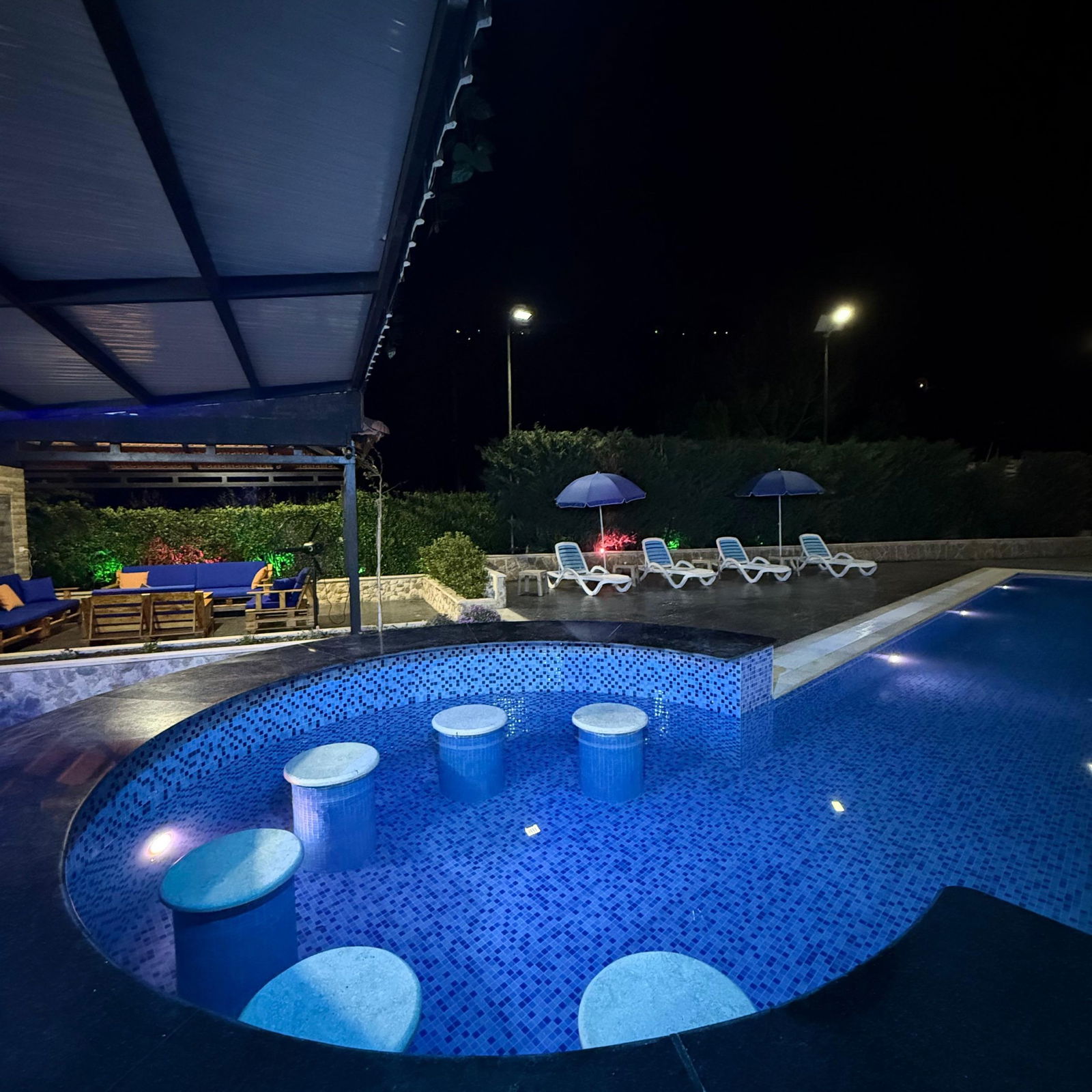 Private Pool – Ramliyeh, Aley