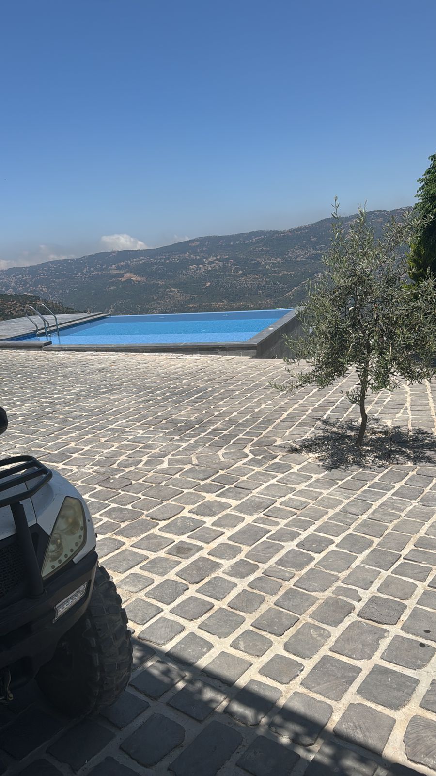 Stone House with Pool – Qornayel, Baabda