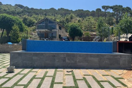 Stone House with Pool for the night – Qornayel, Baabda