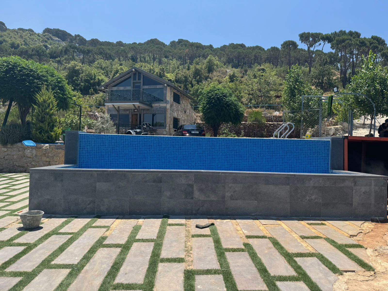 Stone House with Pool – Qornayel, Baabda