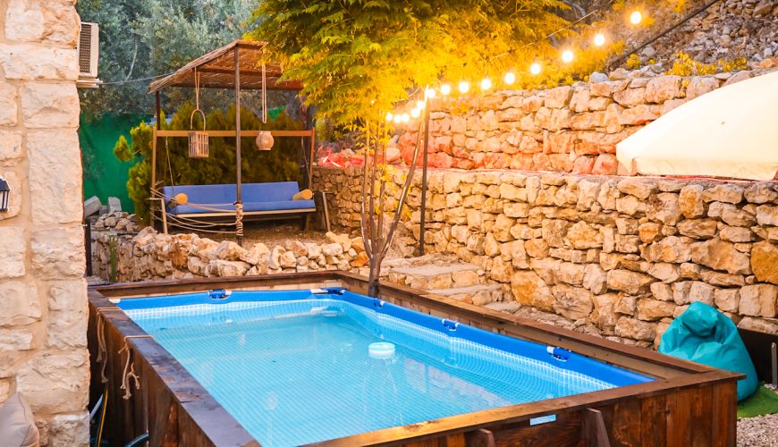 House with Pool – Chabtine, Batroun