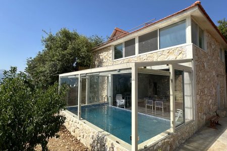 Villa with Pool – Kahlounieh, Chouf