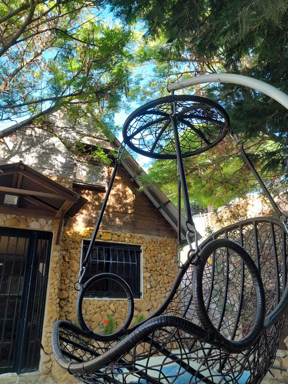 Chalet with Private Pool for 24 hours – Baisour, Aley