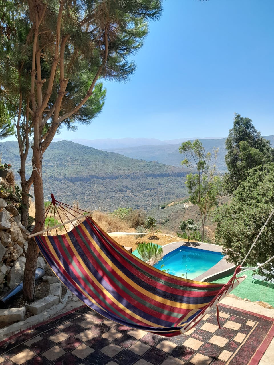 Chalet with Private Pool for 24 hours – Baisour, Aley