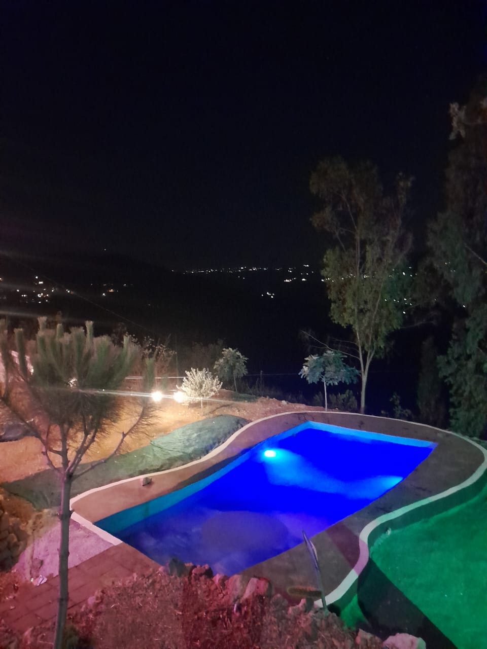 Chalet with Private Pool for 24 hours – Baisour, Aley