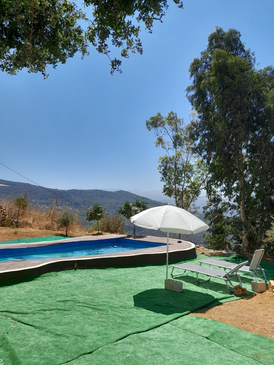 Chalet with Private Pool for 24 hours – Baisour, Aley