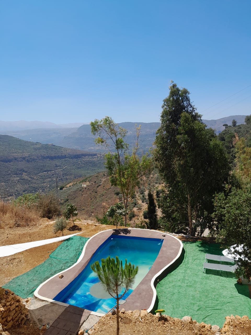 Chalet with Private Pool for 24 hours – Baisour, Aley