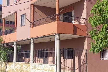 شقة كبيرة عالطابق التاني – ضنية, شمال لبنان