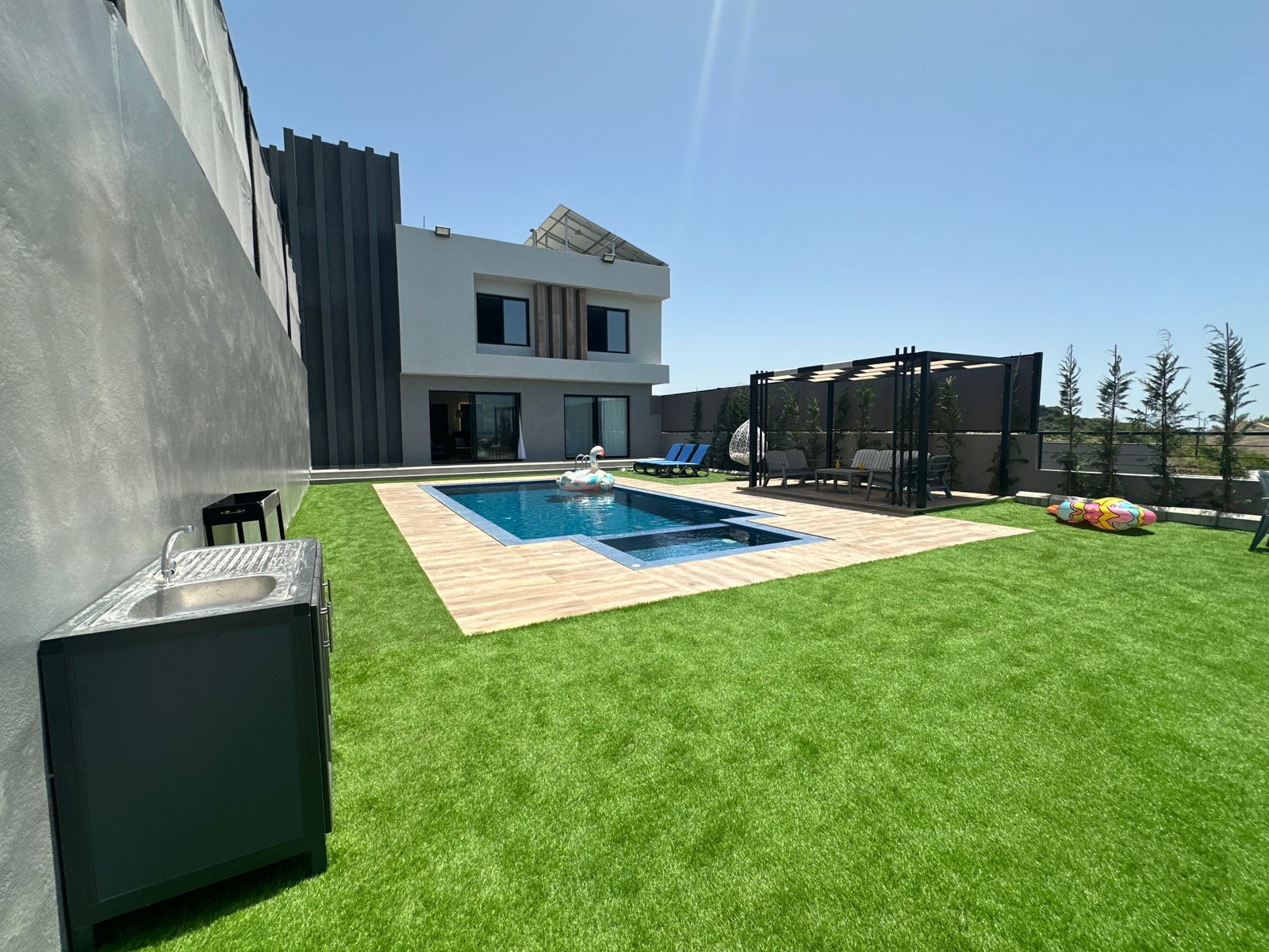Three Bedroom Chalet – Najjarieh, Saida