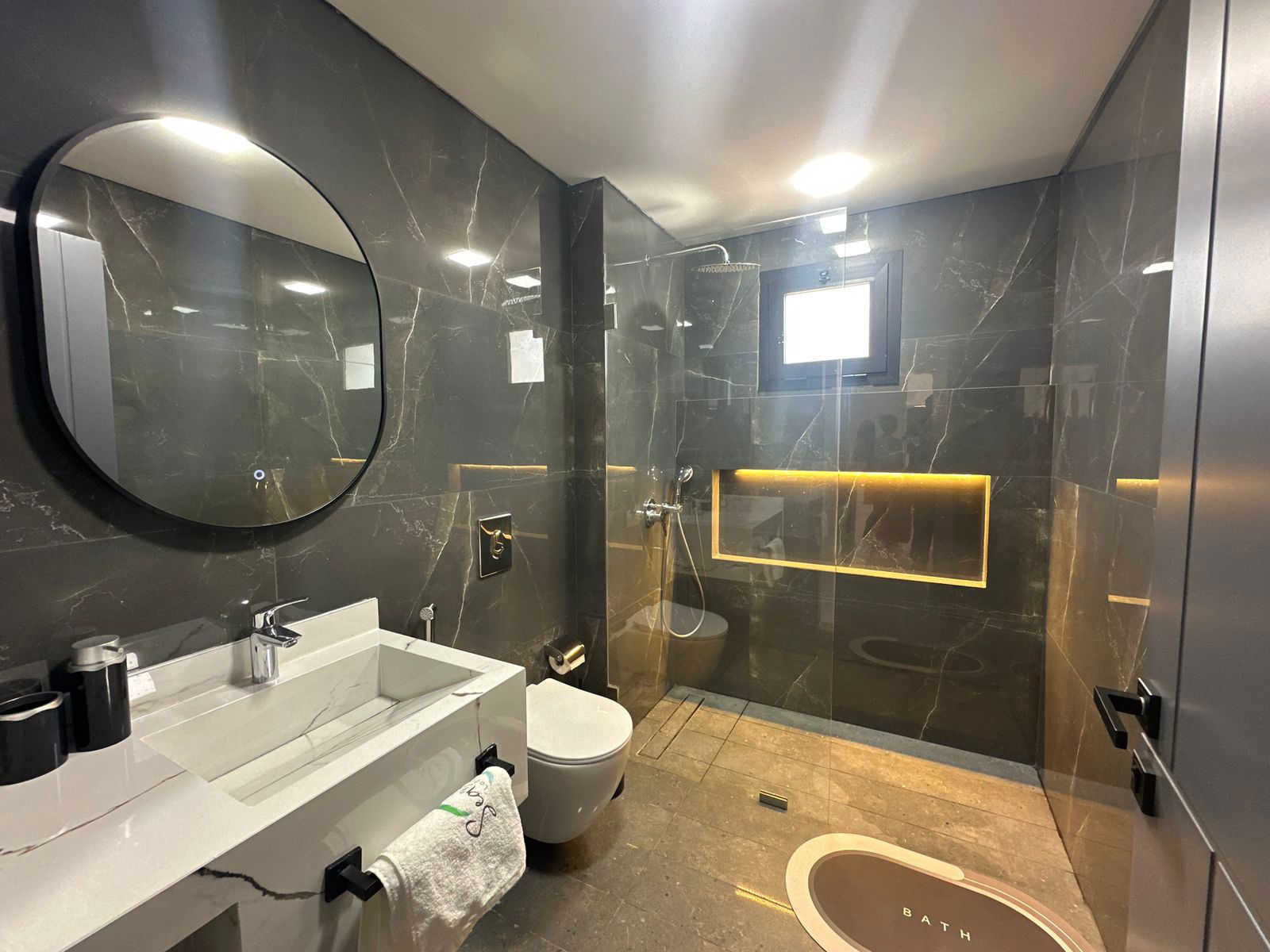 Three Bedroom Chalet – Najjarieh, Saida
