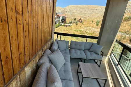 شقة 202 – فاريا