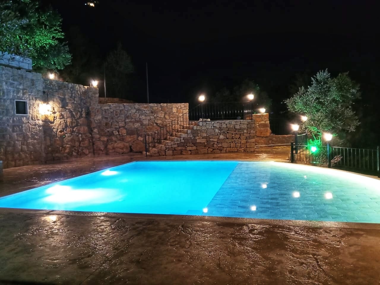 Chalet with Private Pool – Bennay, Aley