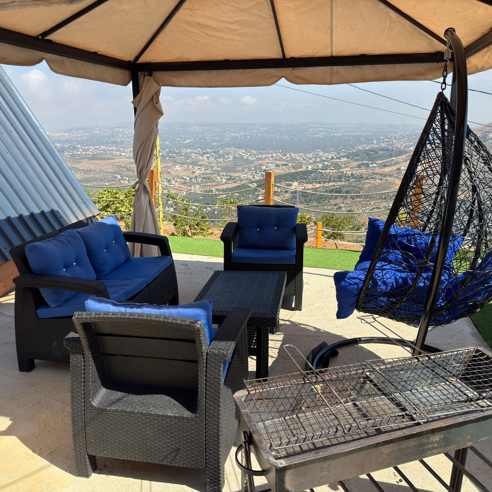 Ava A Shaped Cabin- Metrit, Koura