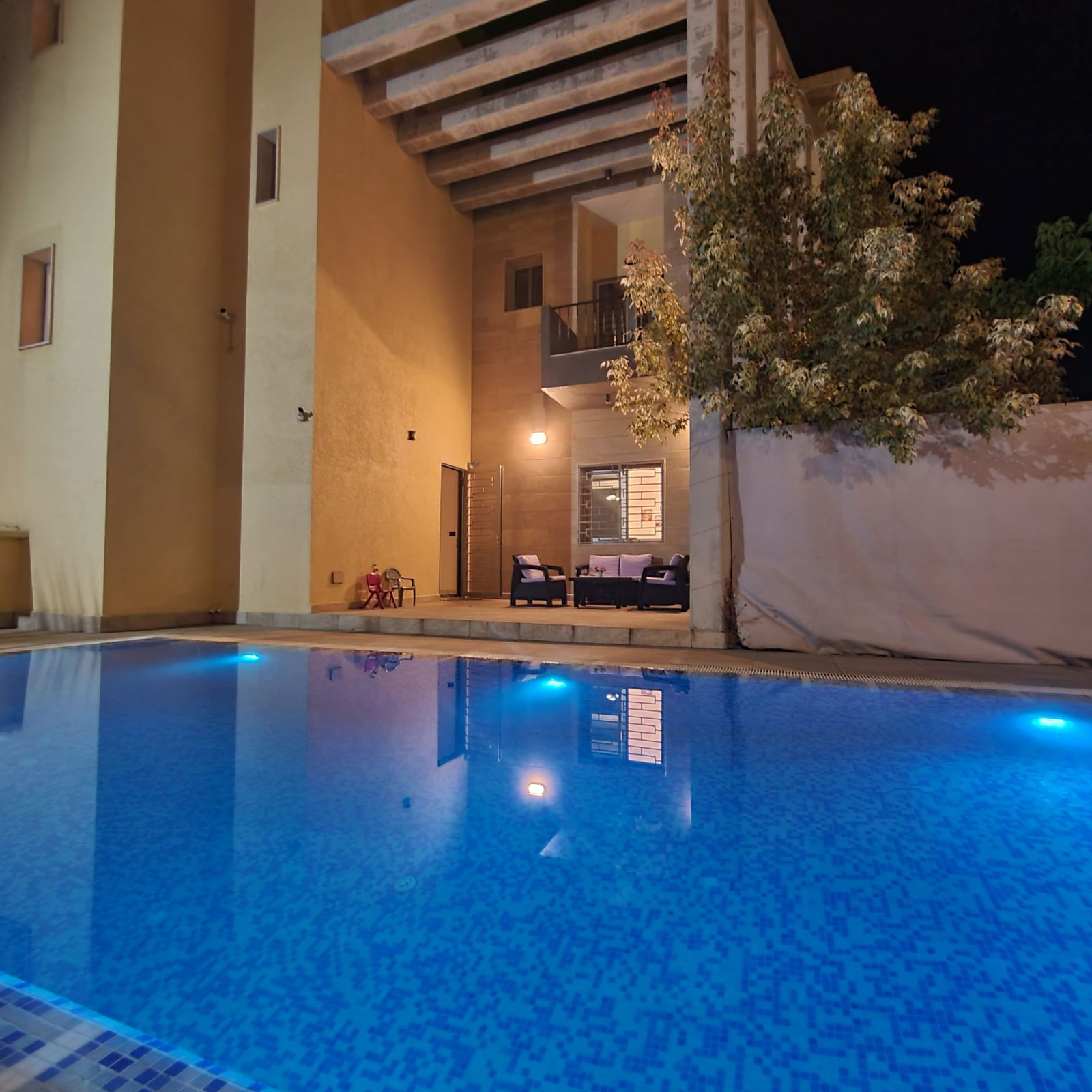 Villa with Private Pool – Mansouriet Bhamdoun