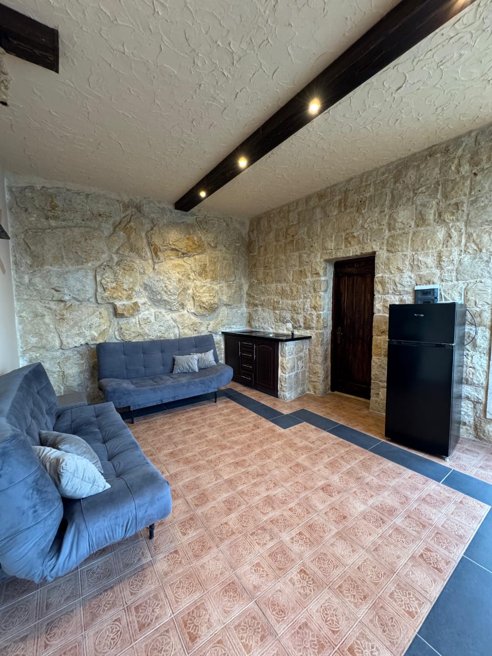 Chalet with Private Pool – Bennay, Aley
