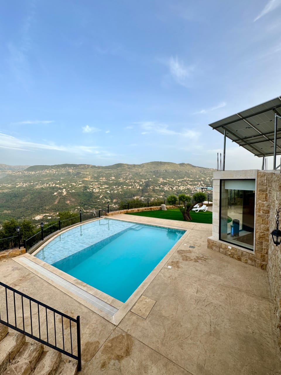 Chalet with Private Pool – Bennay, Aley