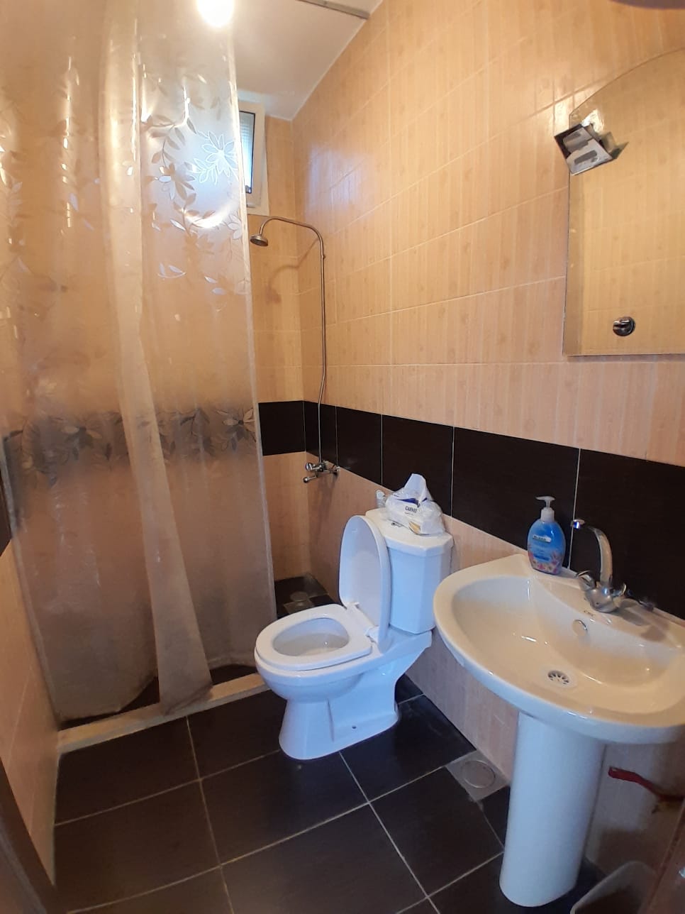 Chalet with Private Pool – Kfarmatta