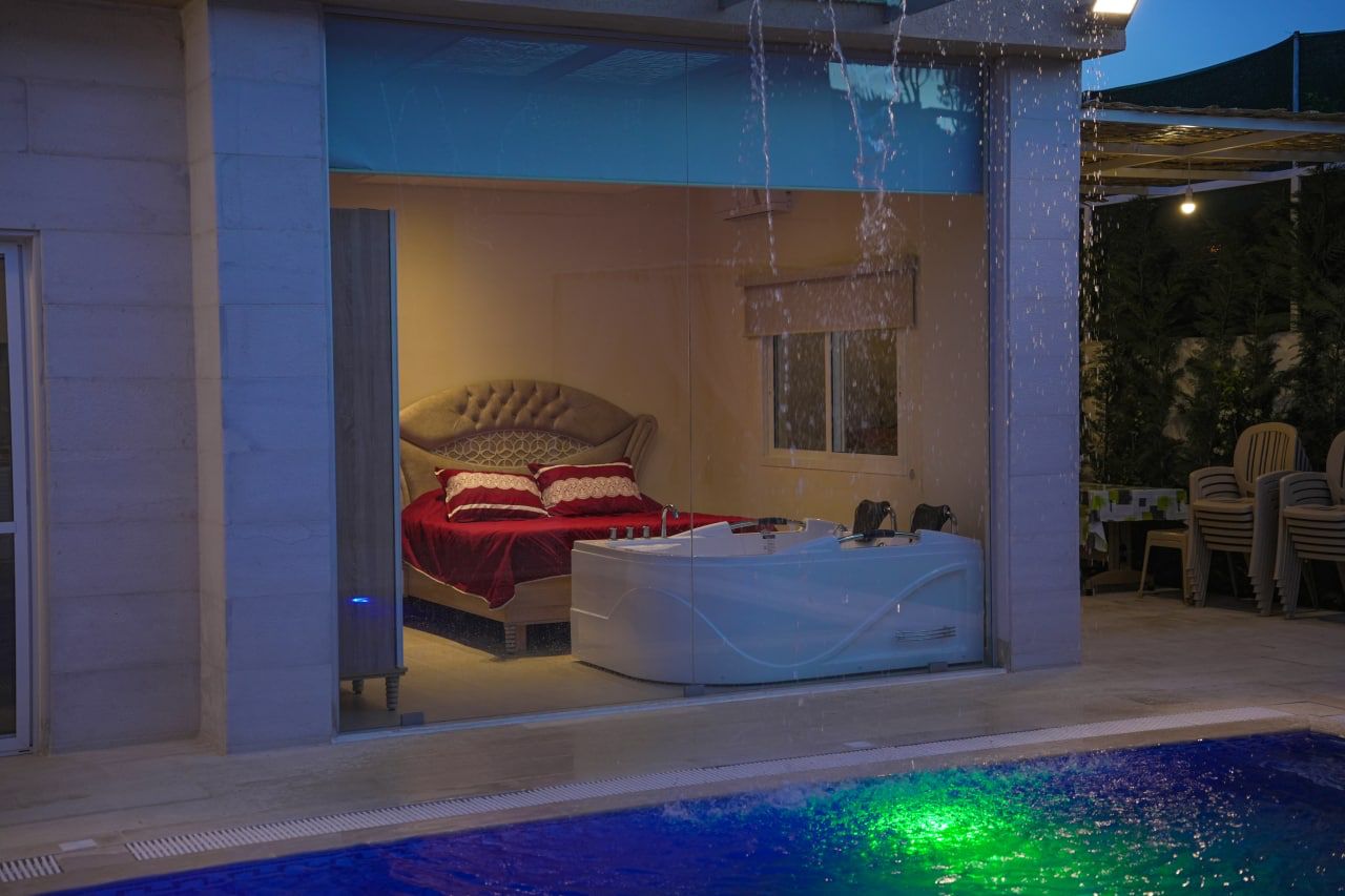 Chalet Lounar with Private Pool – Ebba, Nabatieh