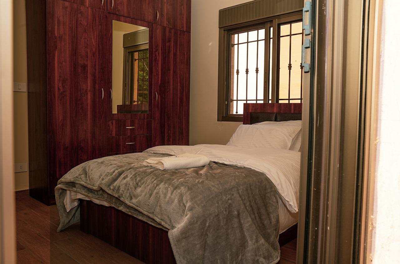 House – Zebdine, Jbeil
