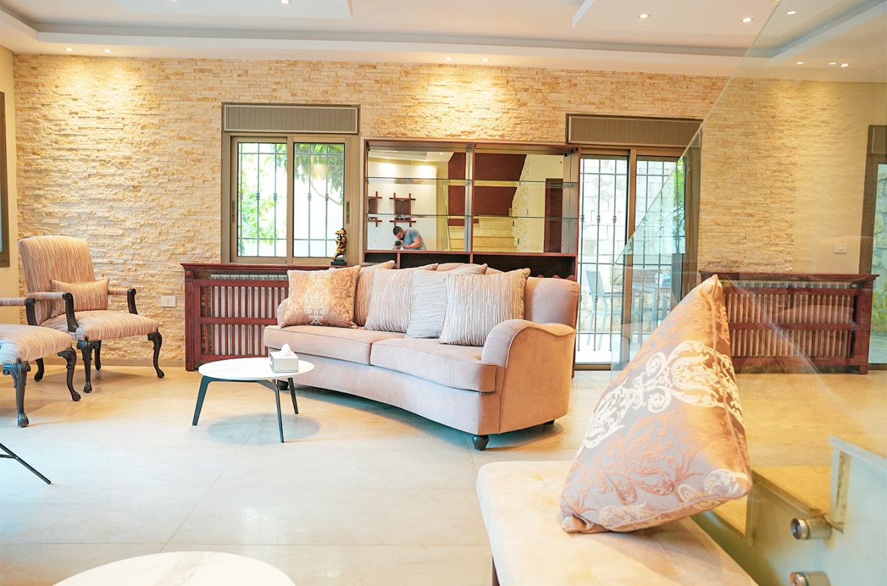 House – Zebdine, Jbeil