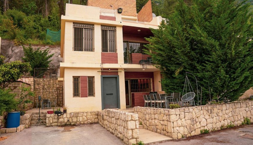 House – Zebdine, Jbeil
