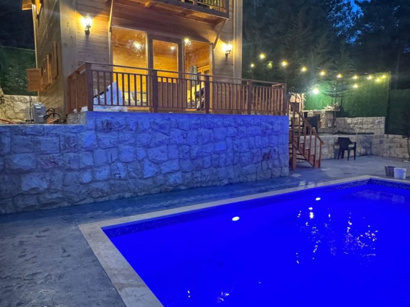 Robin Duplex Wooden Cabin – Mazboud, el Chouf