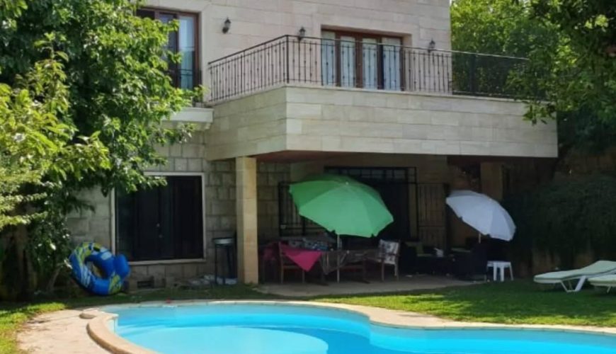 Villa with Pool – Beit Meri, Matn