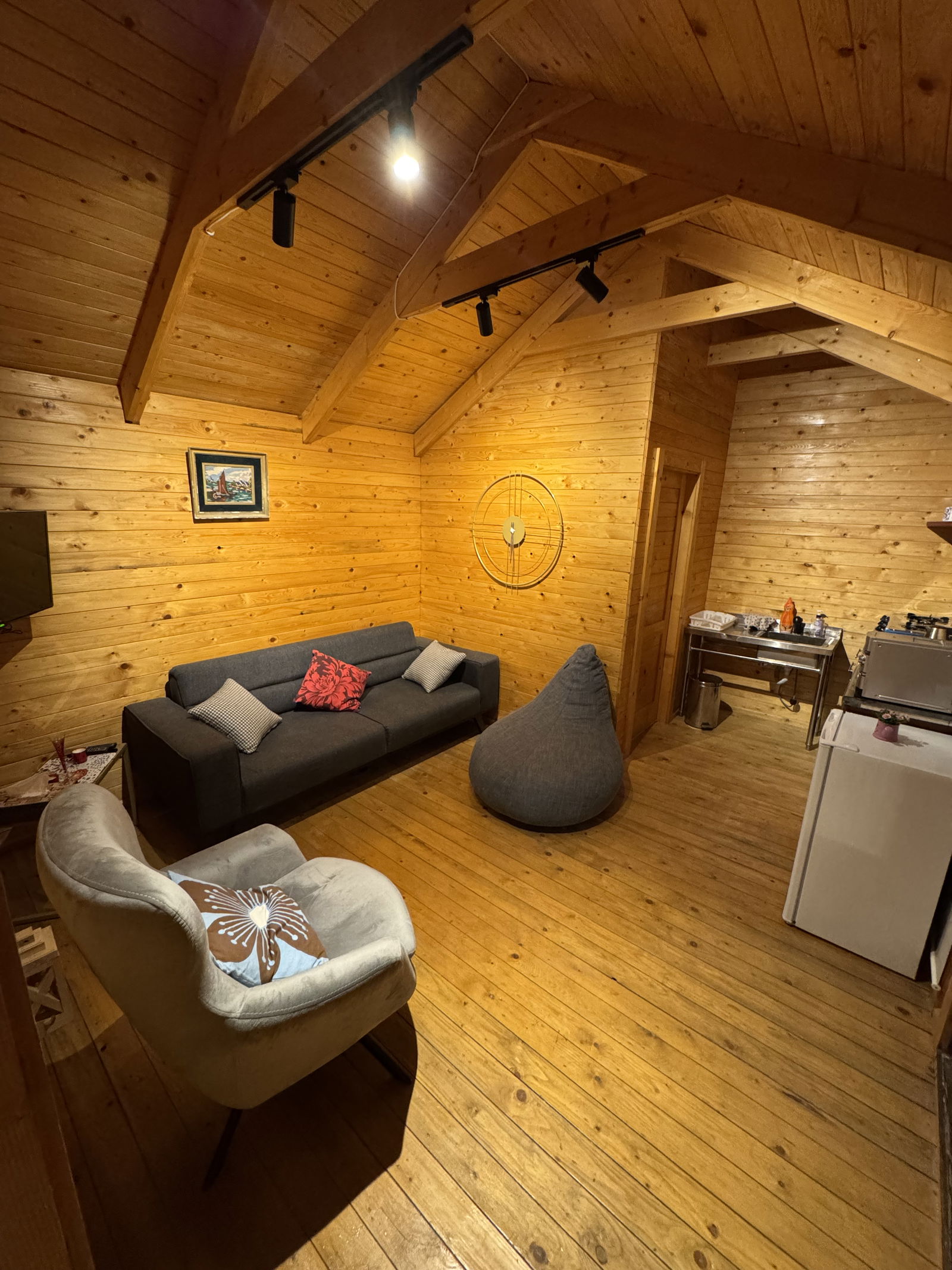 Bungalow with Private Pool – Achqout, Keserwan