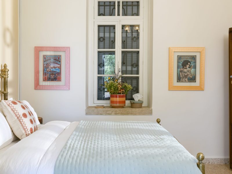 Boheme Room in an Authentic Guesthouse – Mechmech, Jbeil