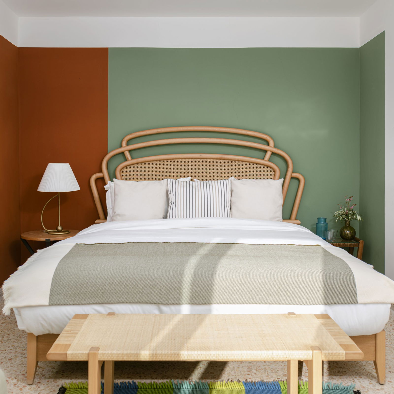 La Chambre Piaf Room in an Authentic Guesthouse – Mechmech, Jbeil